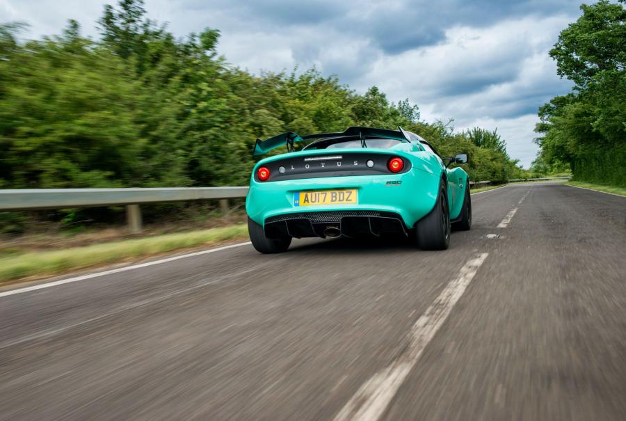  Lotus Elise Cup 250 2017 года  (фото 15 из 16)